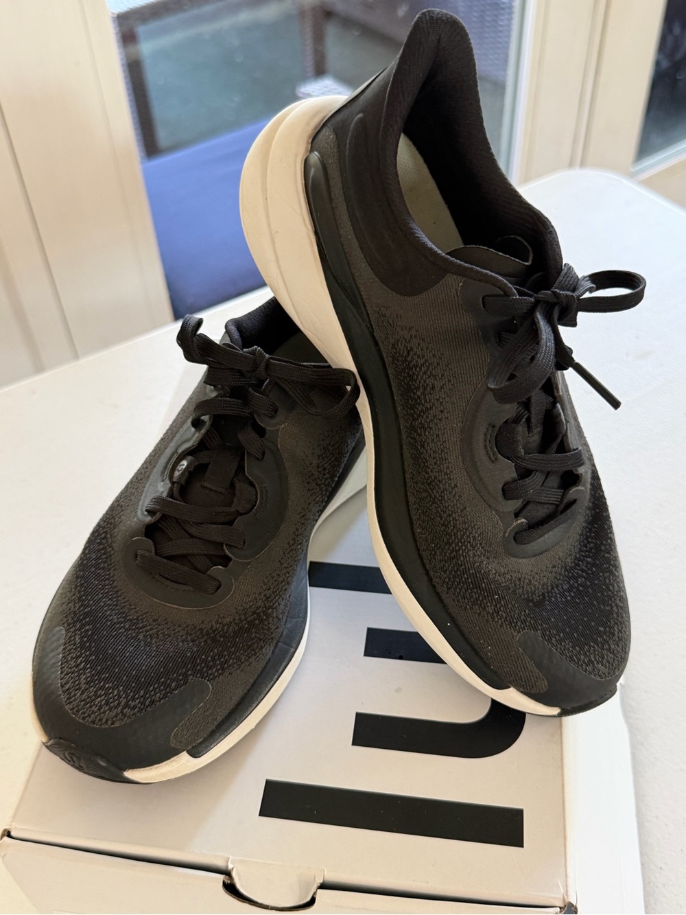 Lululemon Chargefeel Workout Low Sz. 7